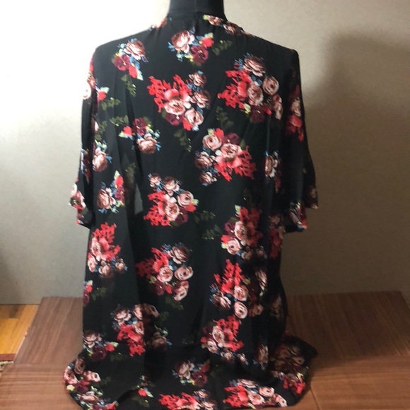 Semi Sheer Black Red Roses Kimono Open Cardigan - Picture 4 of 5